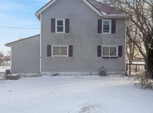 205 W Shellhammer St, Harmon, IL 61042