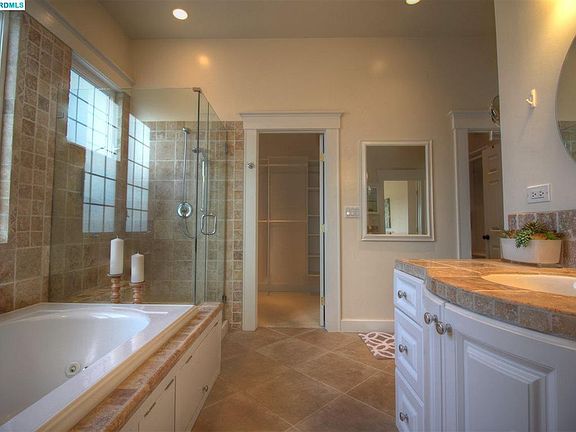 3rd image of 4275 Terrabella Way