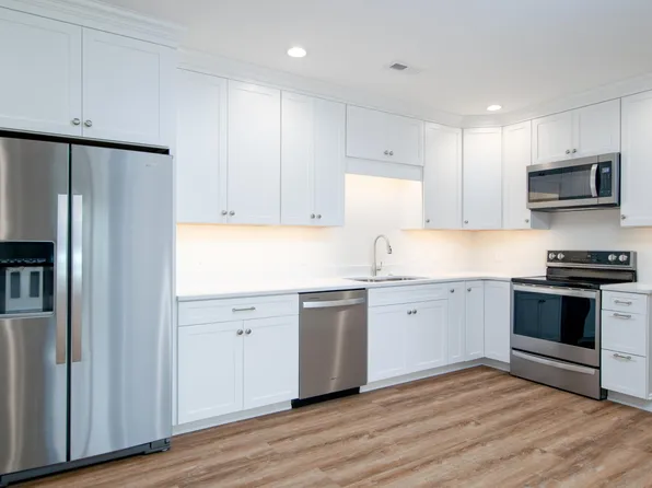 205 W Main St #7, Christiansburg, VA 24073