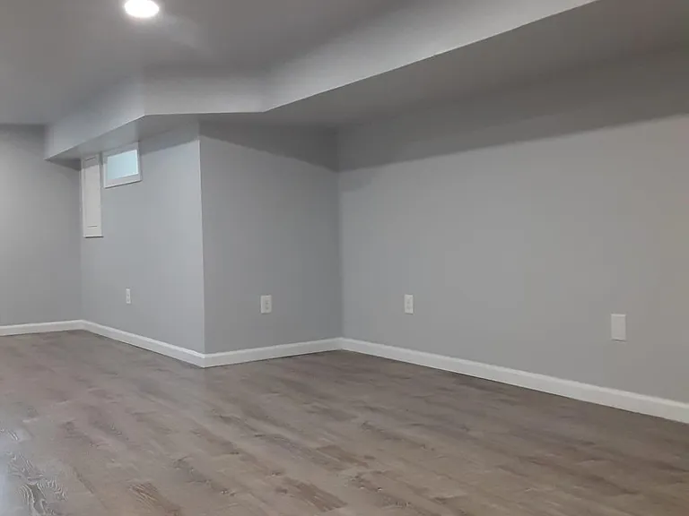 574 E Herman St — Photo 10