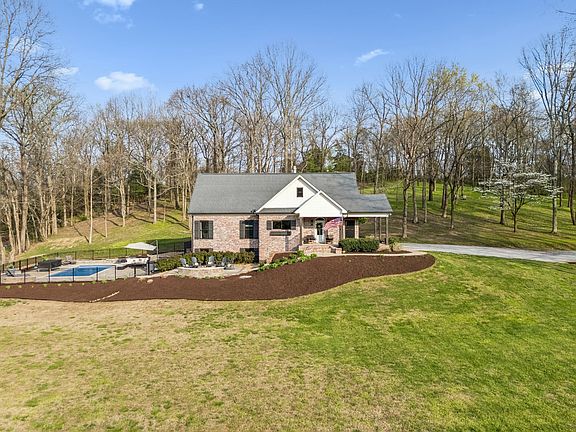 3rd image of 4694 Bennett Hollow Rd