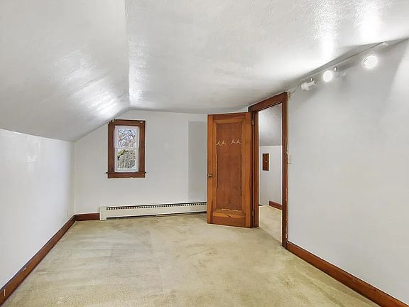 4th image of 2031 30th Ave #N