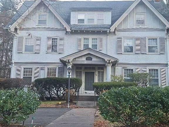 3rd image of 34 Scarborough St