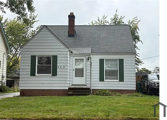 3 bed, $1,495 — Photo 1