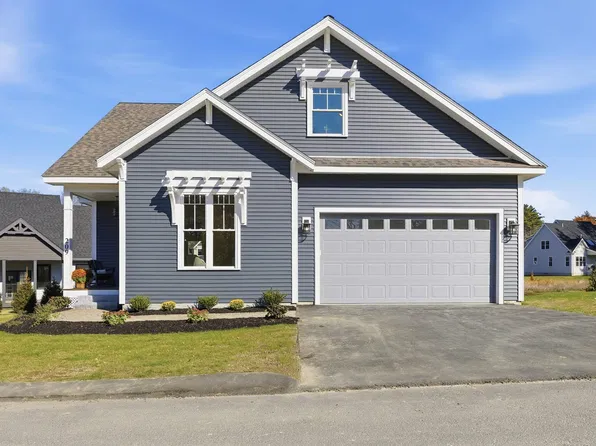 209 Lady Walsingham Way, Laconia, NH 03246