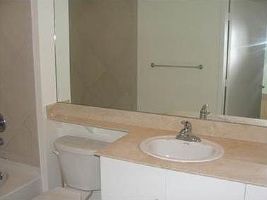 3rd image of 325 S Biscayne Bl 817 #817
