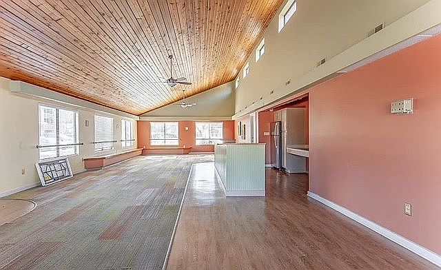 condo clubhouse