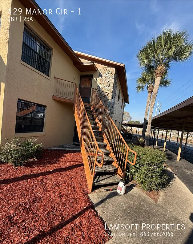 2 bed, 994 sqft, $1,200 — Photo 1
