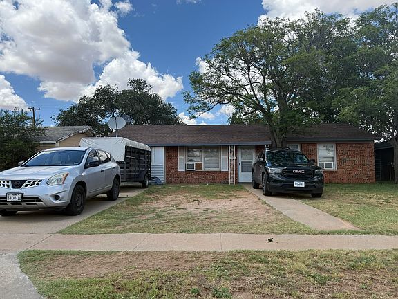 5th image of 3011 E 3rd St