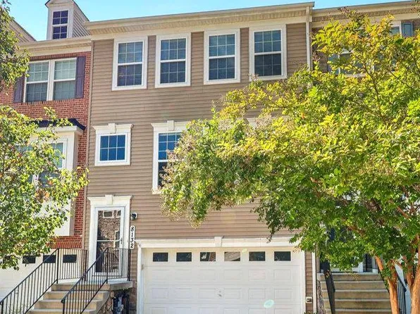 8132 Villaggio Dr, Millersville, MD 21108