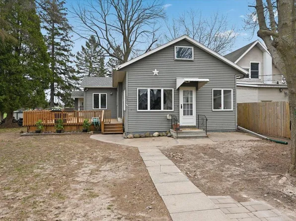 827 99th Ave W, Duluth, MN 55808