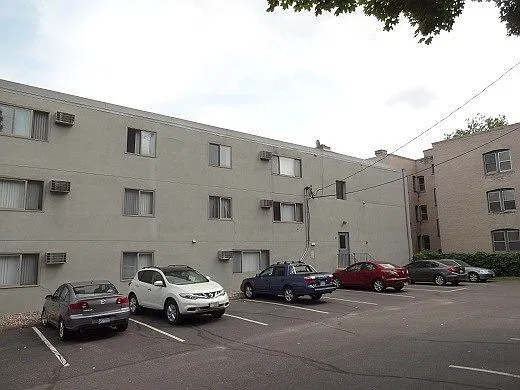 Lyndale Ave Apartments — Photo 4