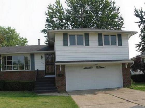 1st image of 1821 Skyline Dr