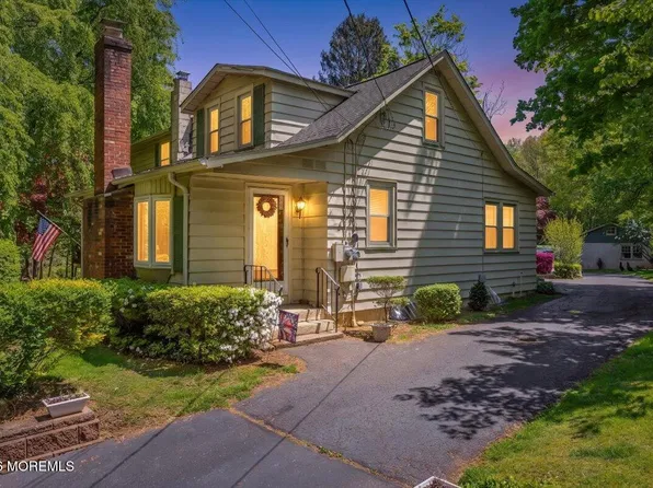 228 Red Hill Road, Middletown, NJ 07748