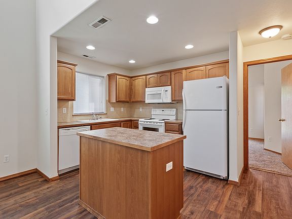5th image of 3608 S Old Schafer Ln