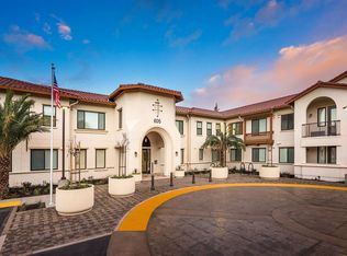 605 Willow Rd, Menlo Park, CA 94025