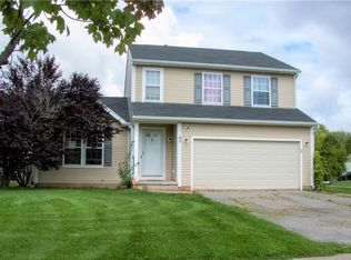 42 Wendy Ln, Rochester, NY 14626