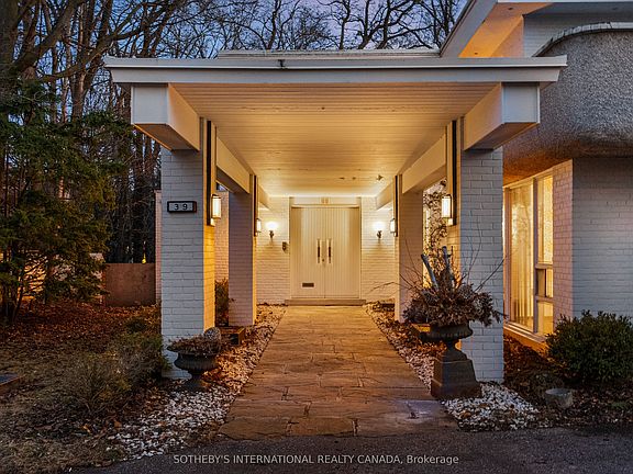 3rd image of 39 Burton Rd