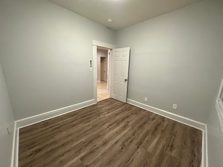 240 Paterson Ave #5 — Photo 41