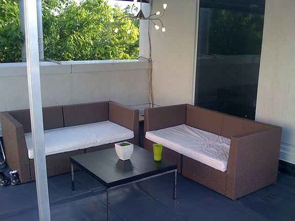 Covered Sitting Area on Roof