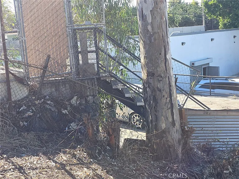 1203 E Cesar E Chavez Ave — Photo 35