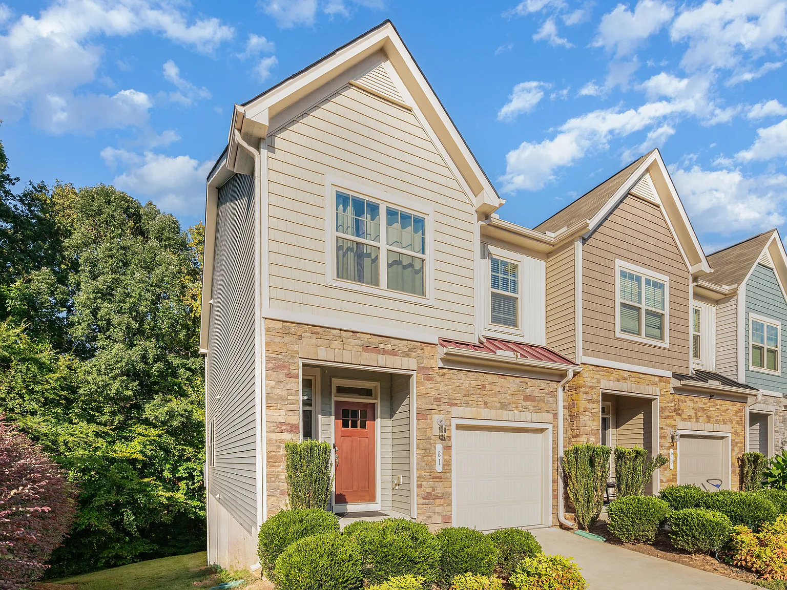 4 bed, 3.5 bath, 2367 sqft, $1,895 — Photo 4