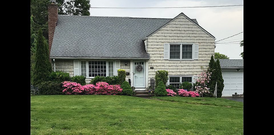 1st image of 55 Tower Hill Dr