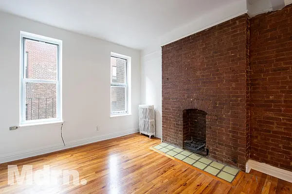 Rented by Mdrn Residential | media 1