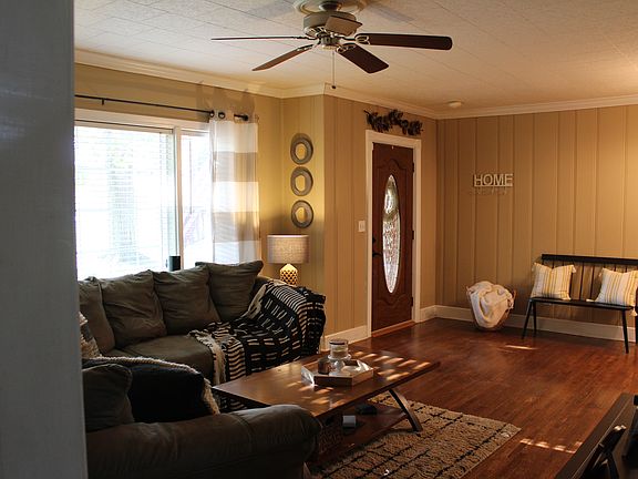 Spacious living area 