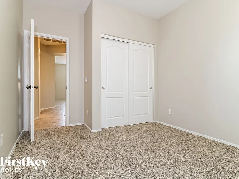 7227 W Saint Charles Ave — Photo 11