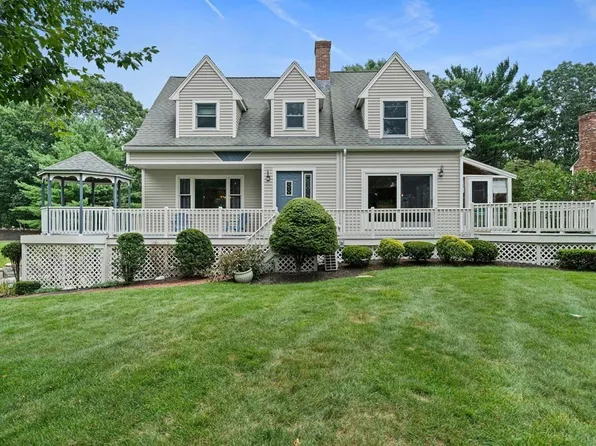 673 S River St, Marshfield, MA 02050