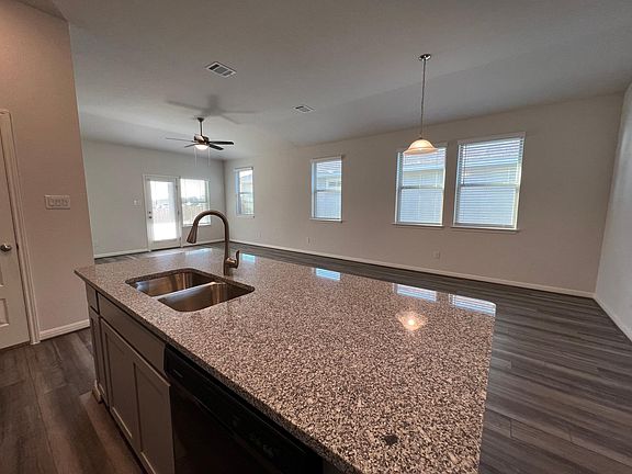 5th image of 9202 Novacek Blvd