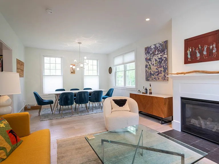 10 McCarron Dr — Photo 5