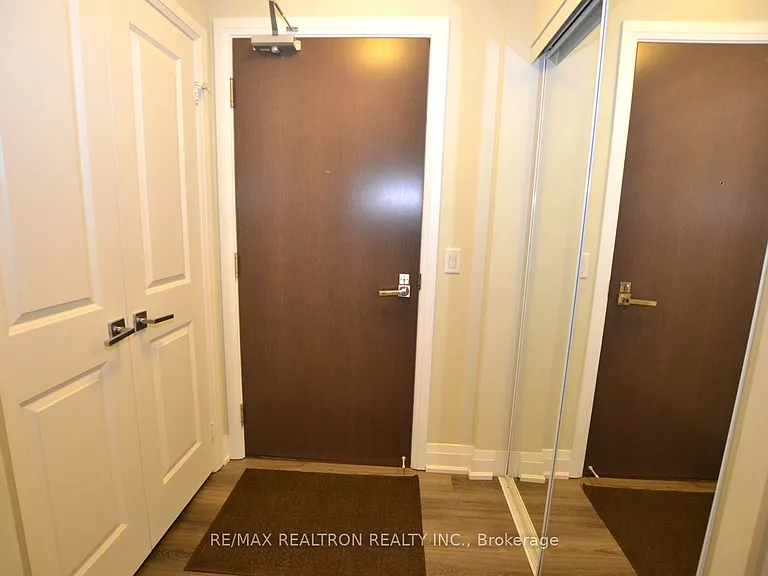 75 N Park Rd #302 — Photo 9