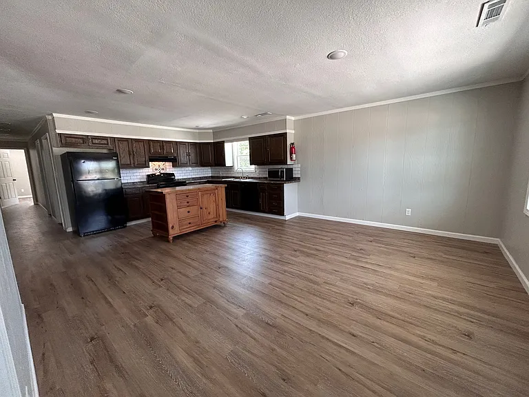 610 E Kingshighway #1 — Photo 8
