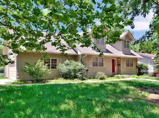 801 N Farmington Dr, Derby, KS 67037