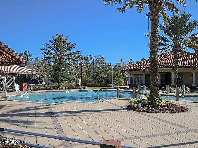 340 Servia Dr — Photo 22