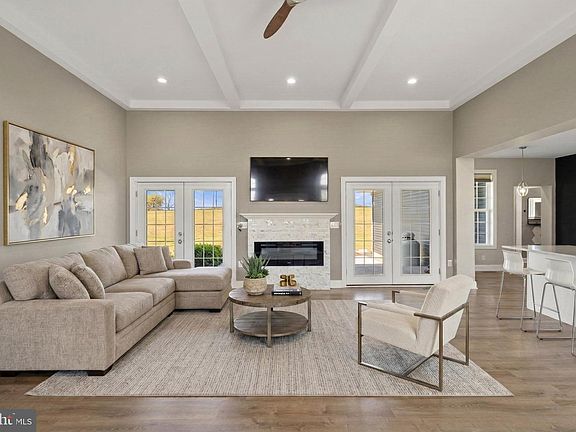 3rd image of 125 Skyjes Ln