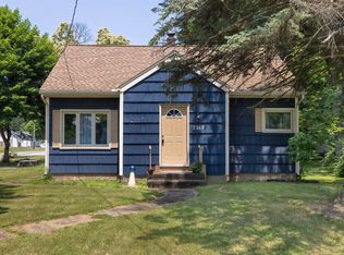 7212 Old Ridge Rd, Fairview, PA 16415