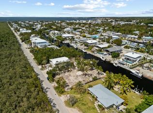972 Shaw Dr, Key Largo, FL 33037