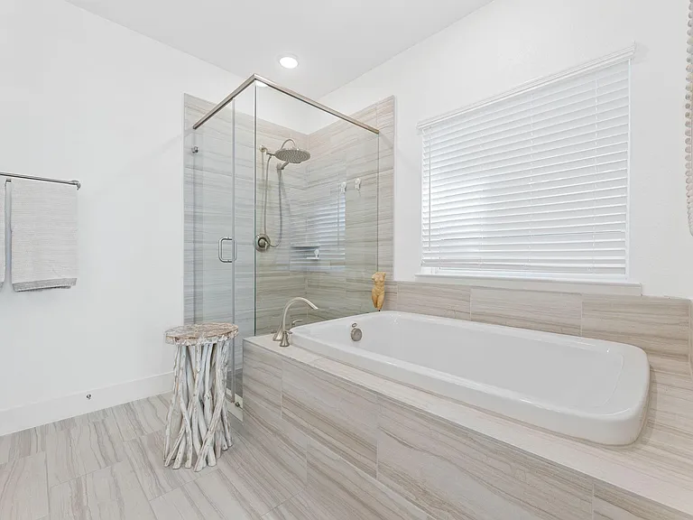 10930 Brambling Wood Dr — Photo 24