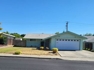306 Valley Dr, Vacaville, CA 95688