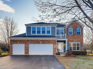 2707 N Wisteria Way, Pt Barrington, IL 60010