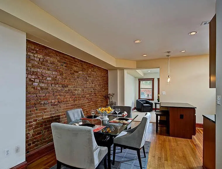 1313 E St NE — Photo 7