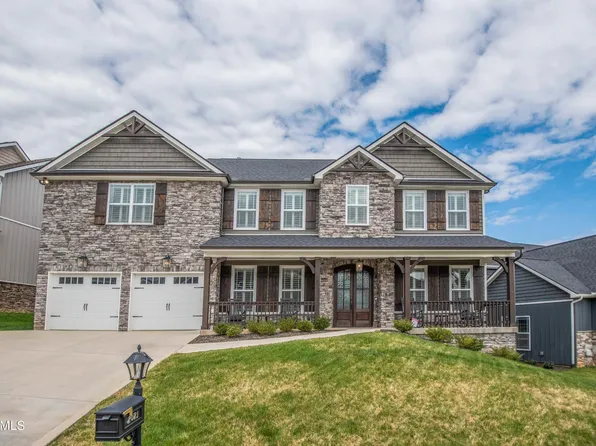 2021 Highlands Ridge Ln, Knoxville, TN 37932