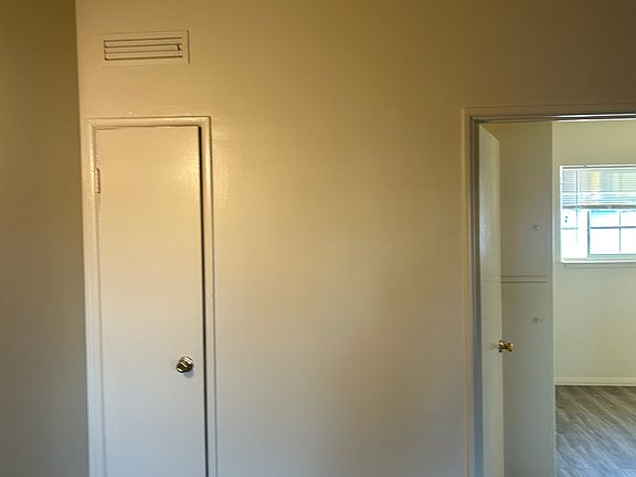 4th image of 351 E Rossellen Pl APT 11