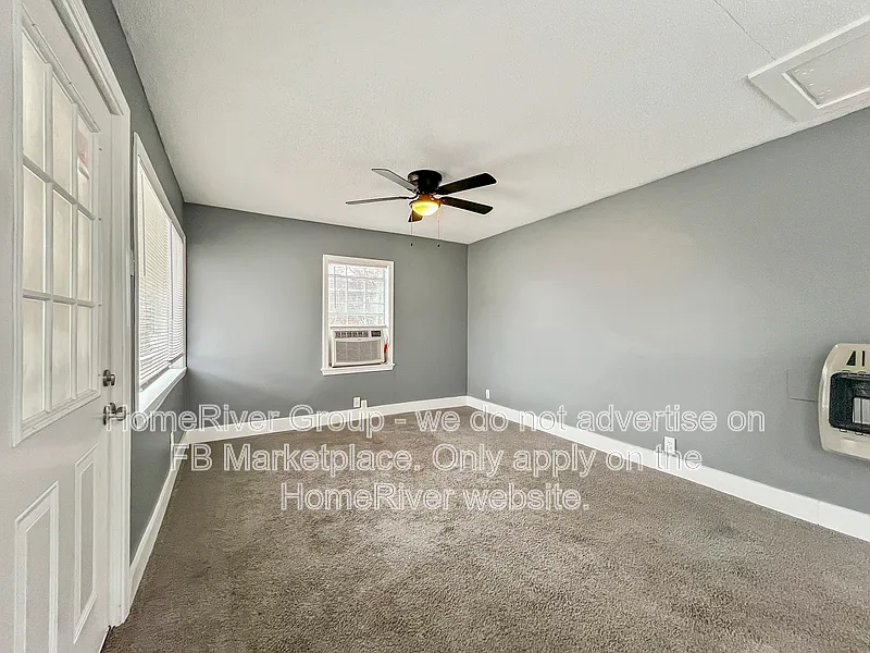 Building Photo - 1633 Orr St