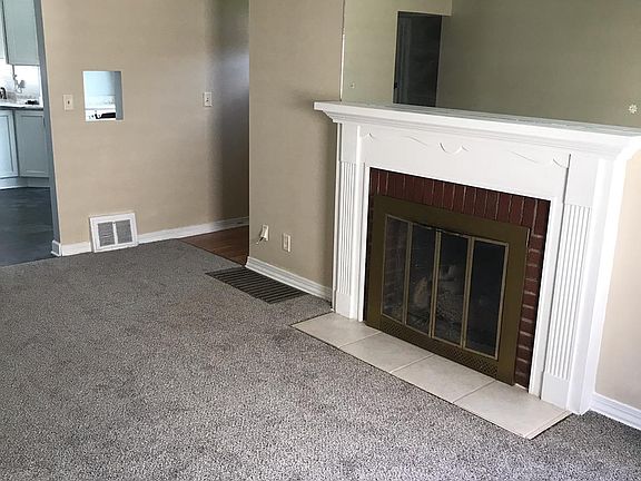 4th image of 3843 Fairfield Ave