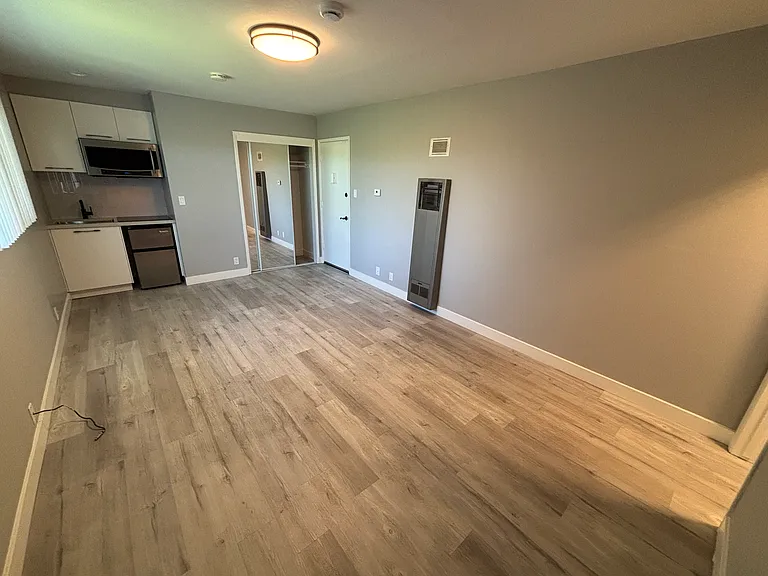 1113 Haddon Dr #6 — Photo 5