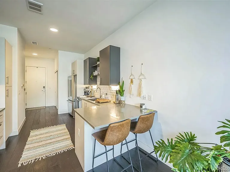 2525 Arapahoe St #213 — Photo 11